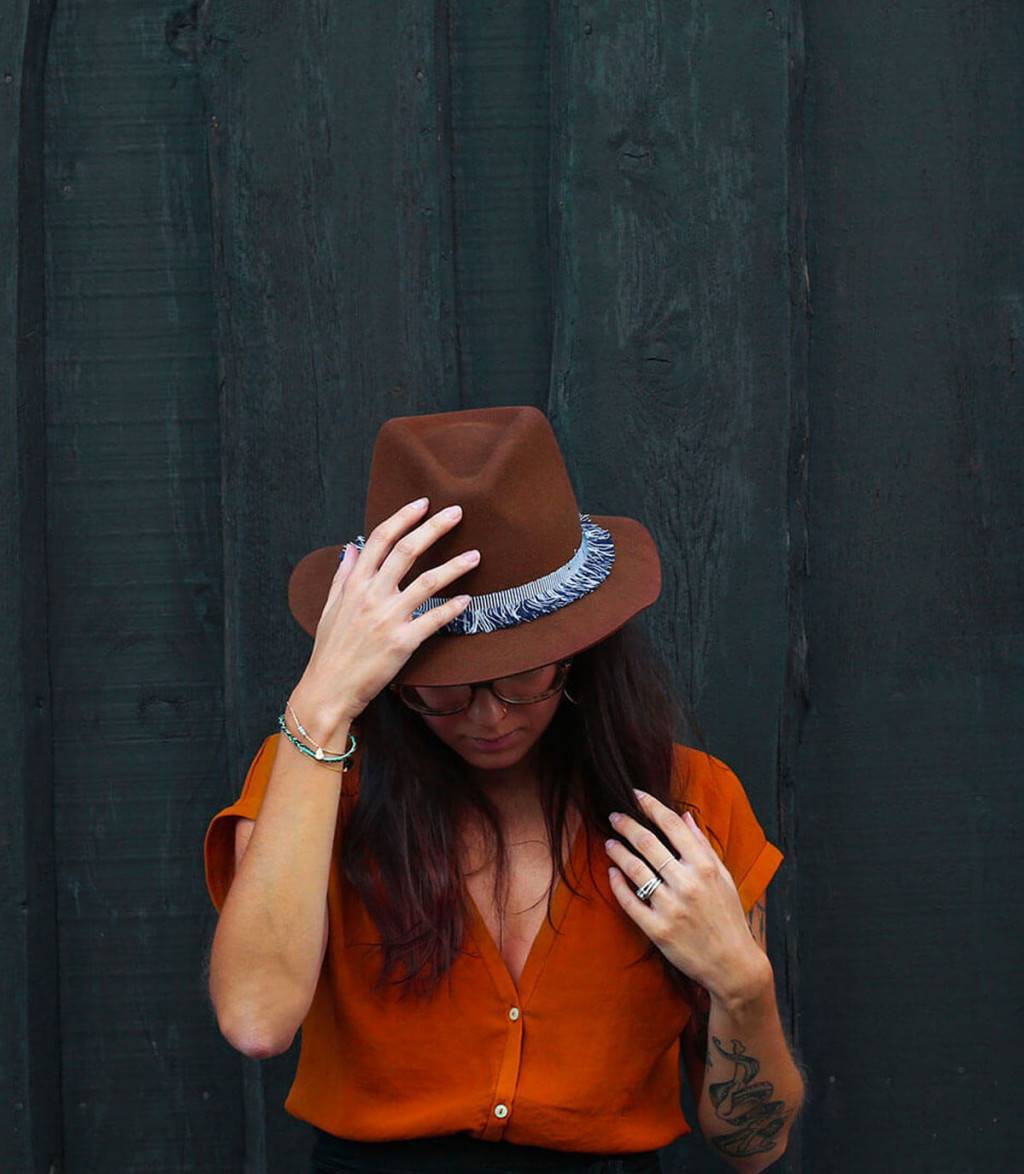 Allure hippie chic, avec le fedora Palomar de Brixton